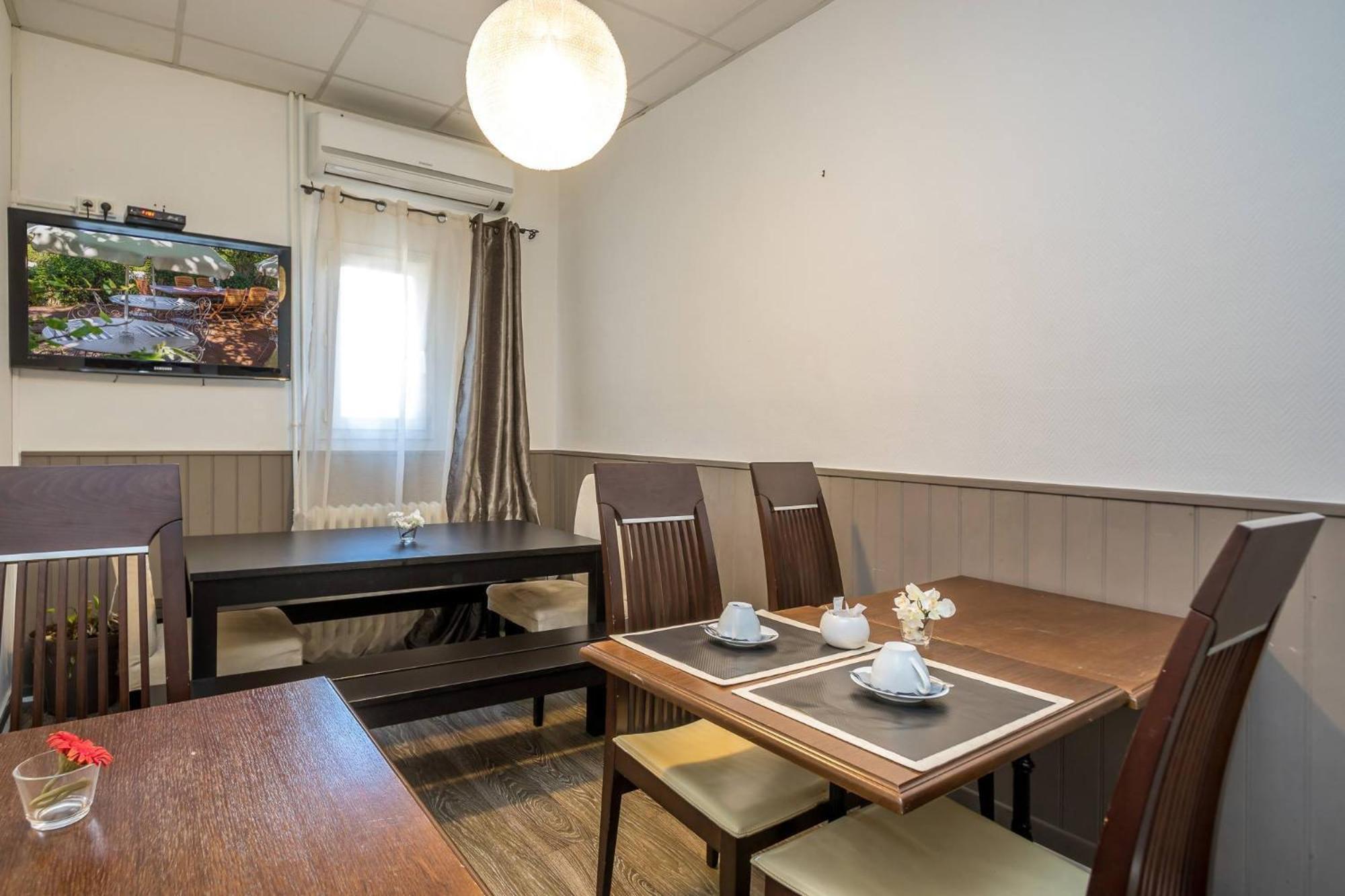 Hotel Des Moulins Allauch Kültér fotó