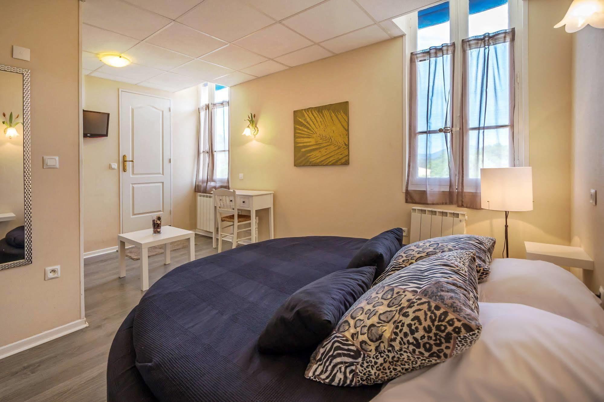 Hotel Des Moulins Allauch Kültér fotó